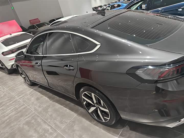 Фото 5 - Volkswagen Lamando L