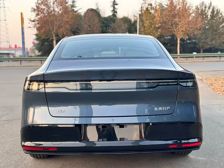 Фото 9 - Nissan N7