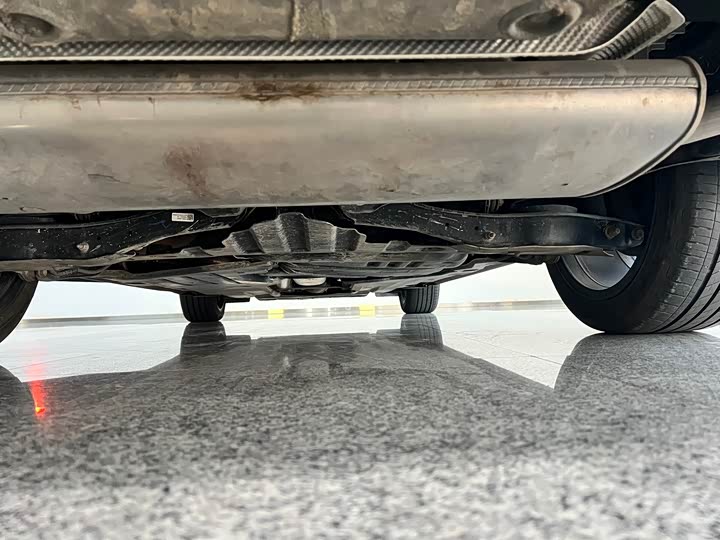 Фото 11 - Volkswagen Passat