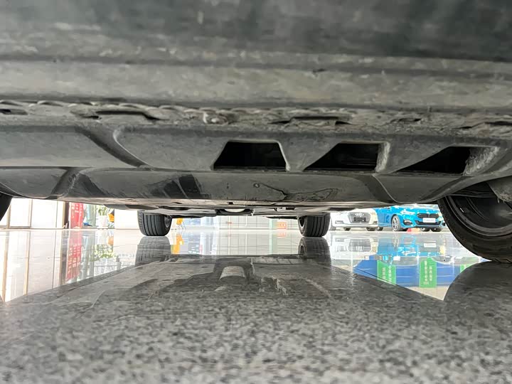 Фото 16 - Volkswagen Passat