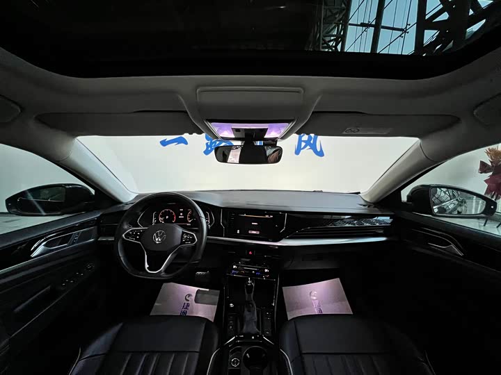 Фото 27 - Volkswagen Passat