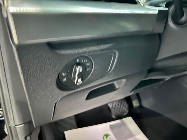 Фото 29 - Volkswagen Passat