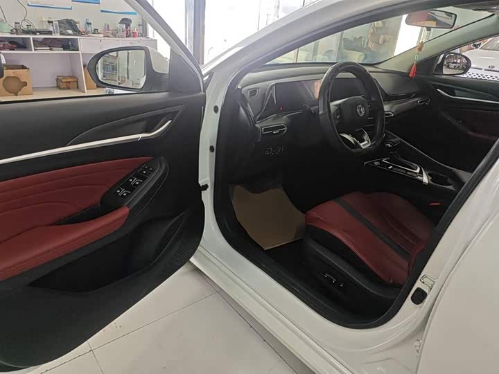 Фото 16 - Changan Eado Plus