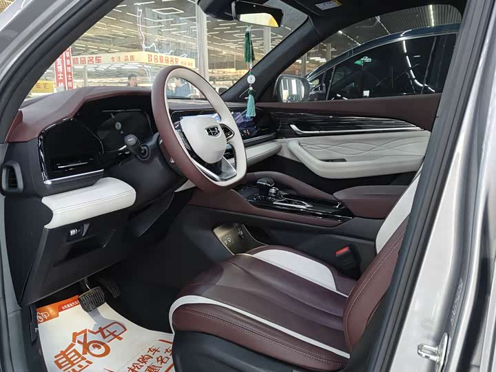 Фото 5 - Geely Monjaro