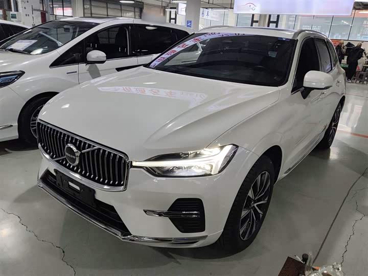 Фото 2 - Volvo XC60