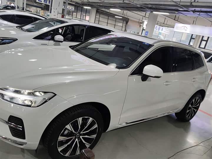 Фото 5 - Volvo XC60