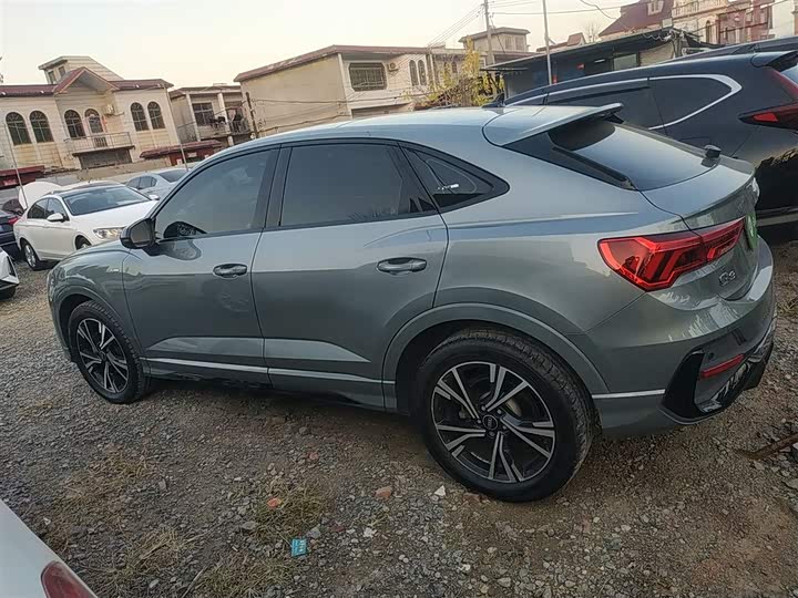 Фото 5 - Audi Q3 Sportback