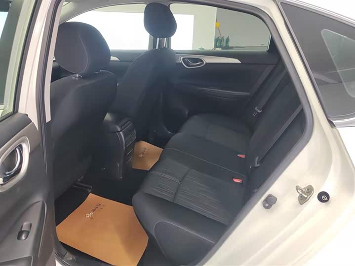 Фото 11 - Nissan Sylphy