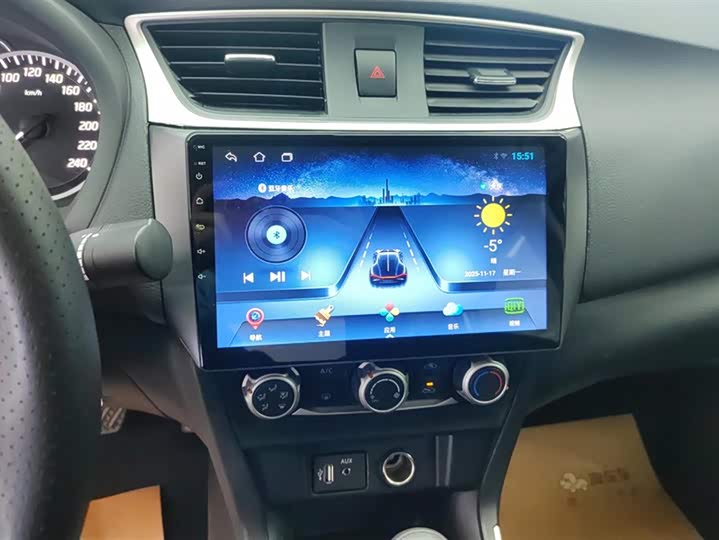 Фото 13 - Nissan Sylphy