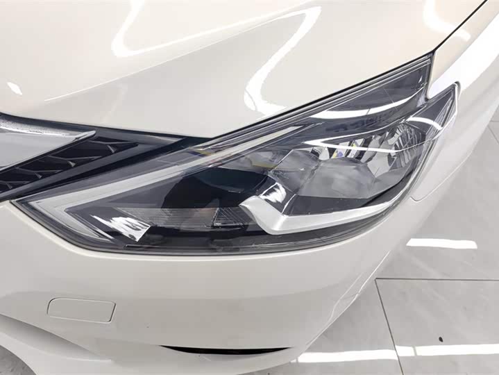 Фото 5 - Nissan Sylphy