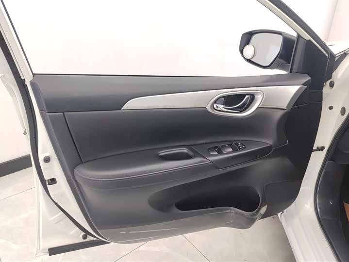 Фото 7 - Nissan Sylphy