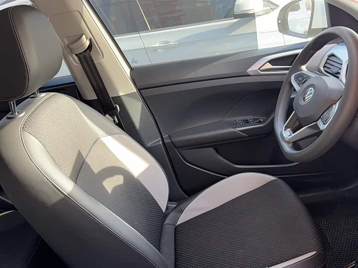 Фото 13 - Volkswagen Tacqua