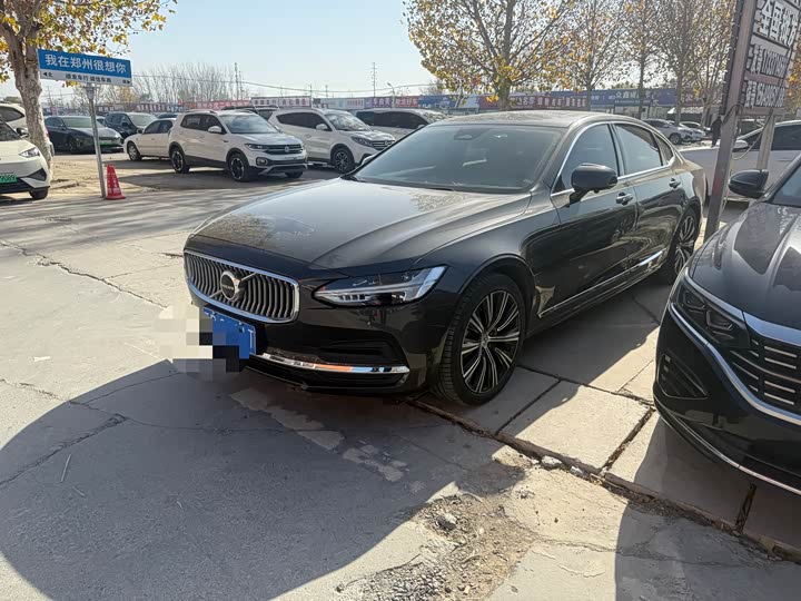 Фото 3 - Volvo S90