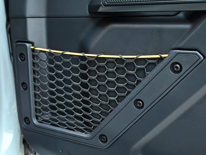 Фото 23 - Ford Bronco