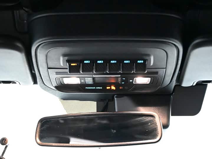 Фото 26 - Ford Bronco