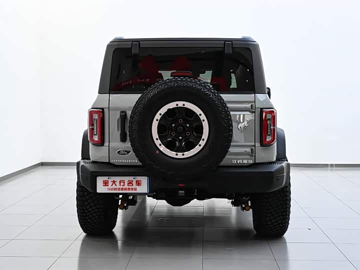 Фото 7 - Ford Bronco