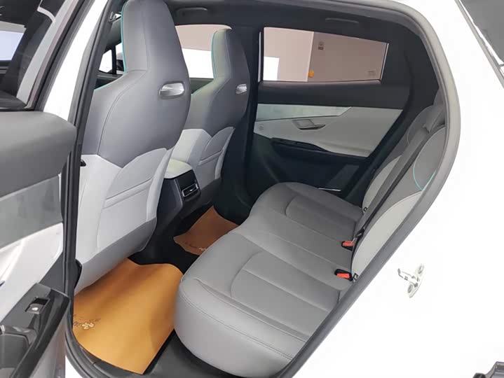 Фото 11 - Changan UNI-T