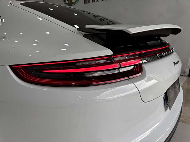 Фото 9 - Porsche Panamera