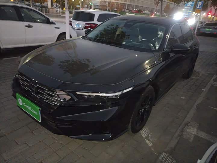 Фото 2 - Honda Accord