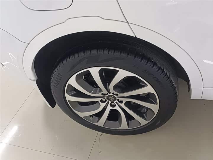 Фото 26 - Land Rover Discovery Sport