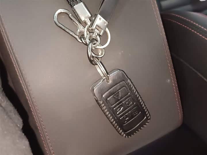 Фото 9 - Land Rover Discovery Sport