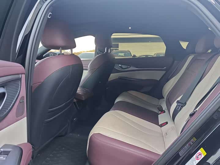 Фото 8 - BYD Seal