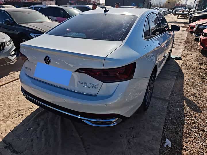 Фото 12 - Volkswagen Sagitar L