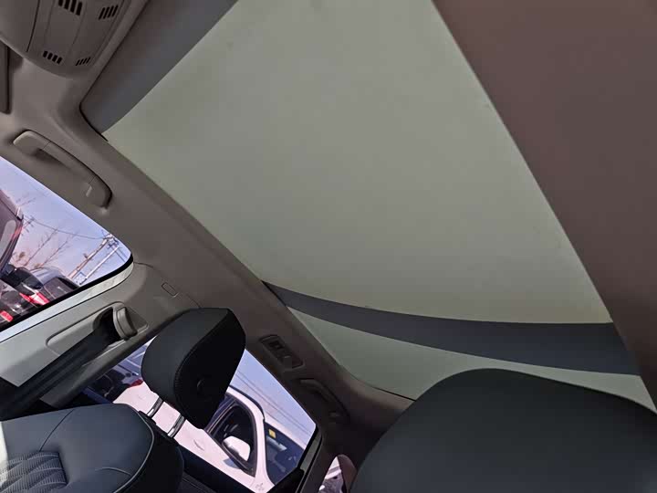 Фото 7 - Volkswagen Sagitar L