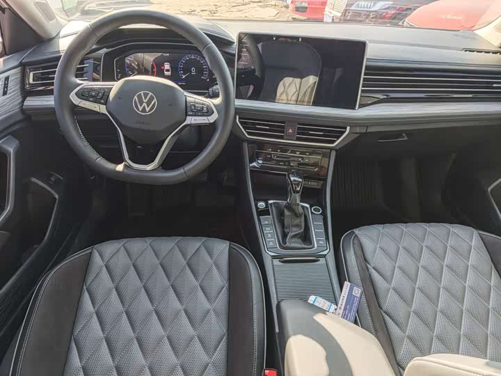 Фото 9 - Volkswagen Sagitar L