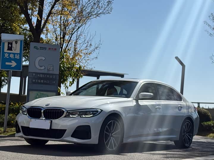 Фото 2 - BMW 3 Series