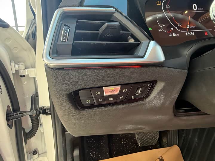 Фото 21 - BMW 3 Series