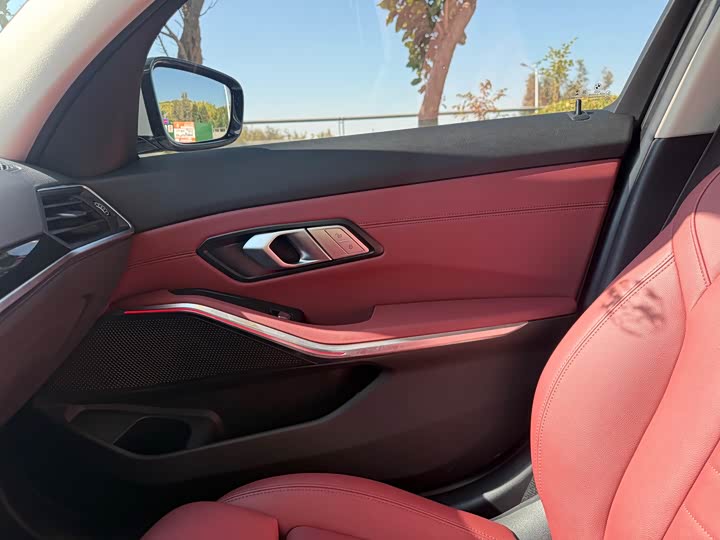 Фото 27 - BMW 3 Series