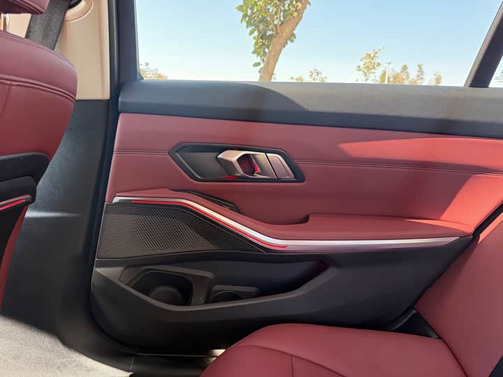 Фото 34 - BMW 3 Series