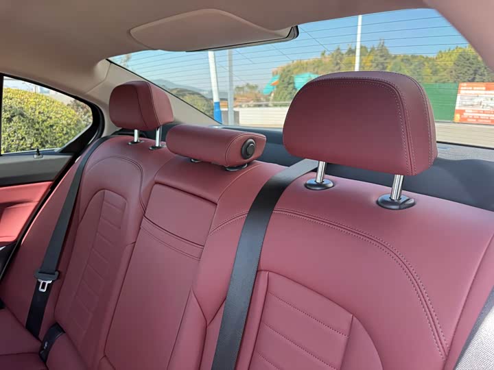 Фото 36 - BMW 3 Series