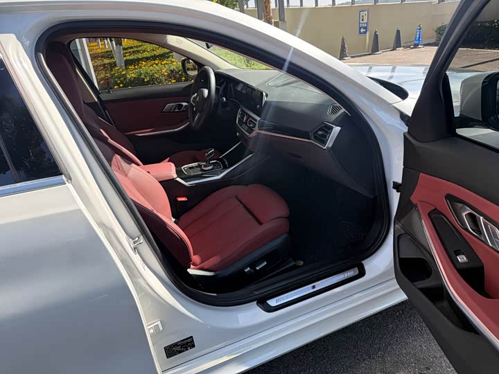 Фото 43 - BMW 3 Series