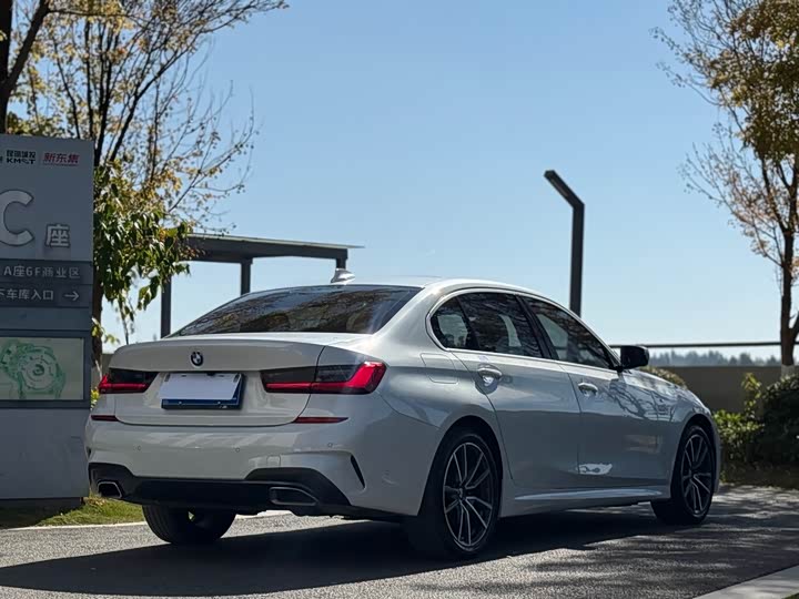 Фото 8 - BMW 3 Series