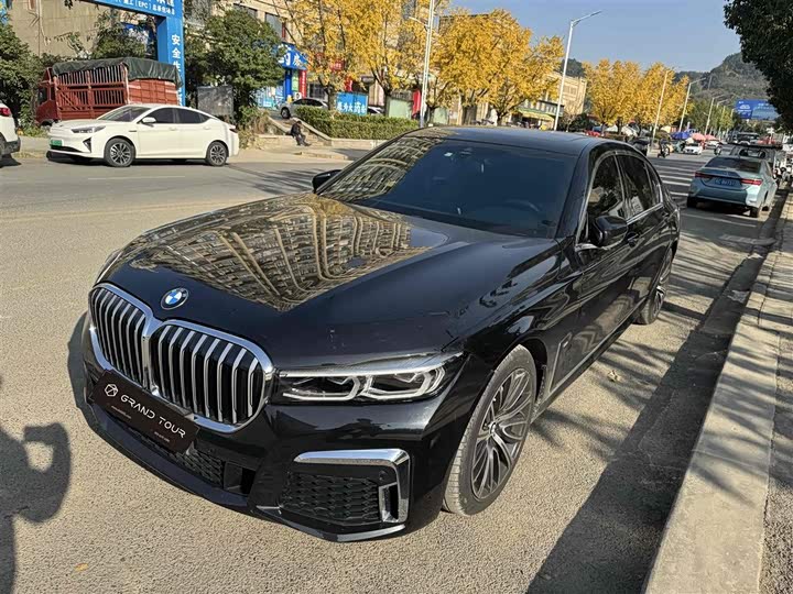 Фото 1 - BMW 7 Series