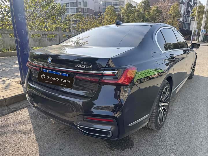 Фото 4 - BMW 7 Series