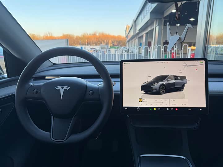 Фото 12 - Tesla Model Y