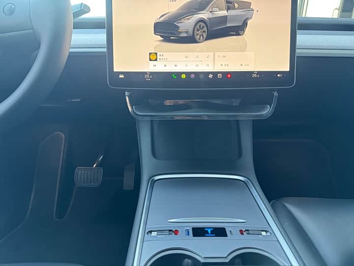 Фото 15 - Tesla Model Y