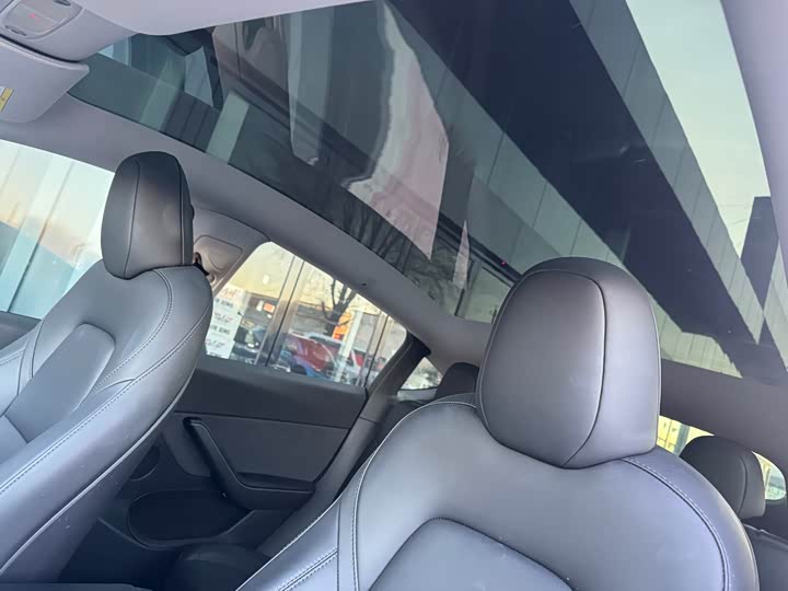 Фото 8 - Tesla Model Y