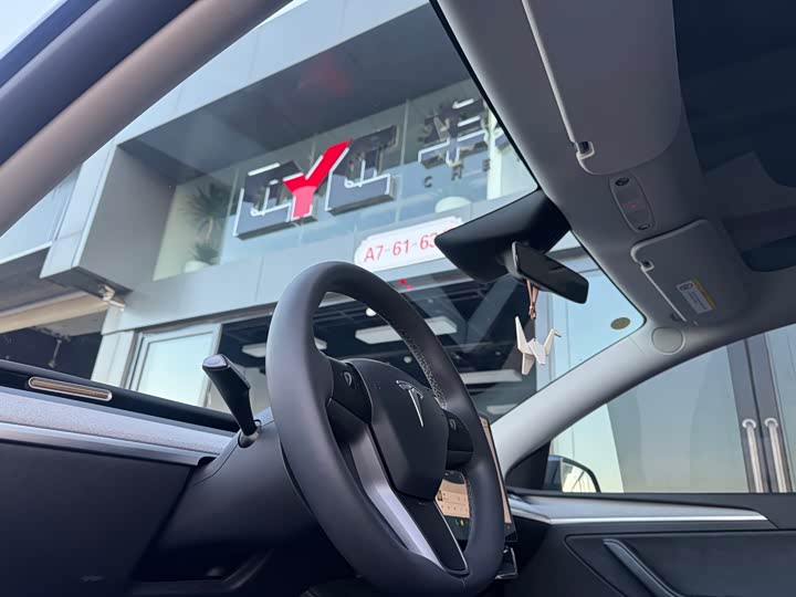 Фото 9 - Tesla Model Y