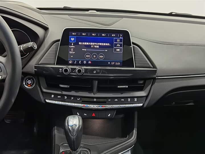 Фото 12 - Cadillac CT4