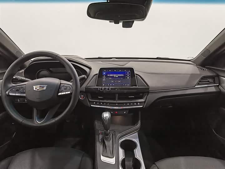 Фото 5 - Cadillac CT4