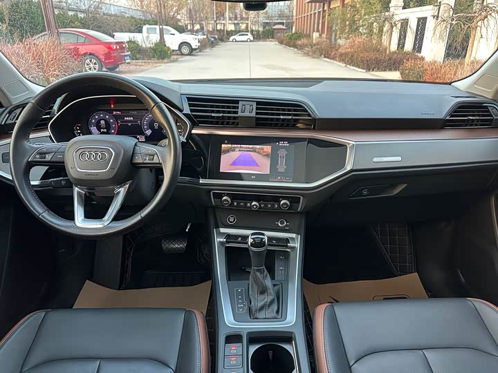 Фото 7 - Audi Q3