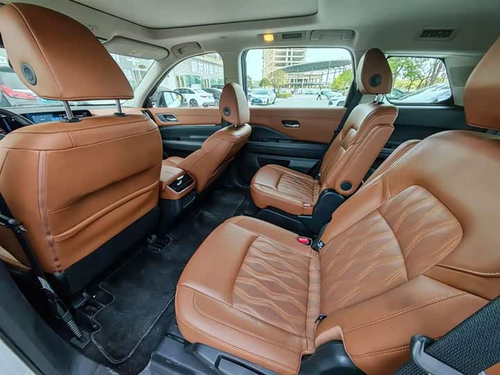 Фото 8 - Nissan Pathfinder