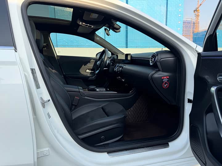 Фото 6 - Mercedes-Benz A-Class