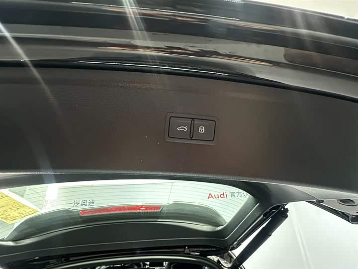 Фото 12 - Audi Q5L