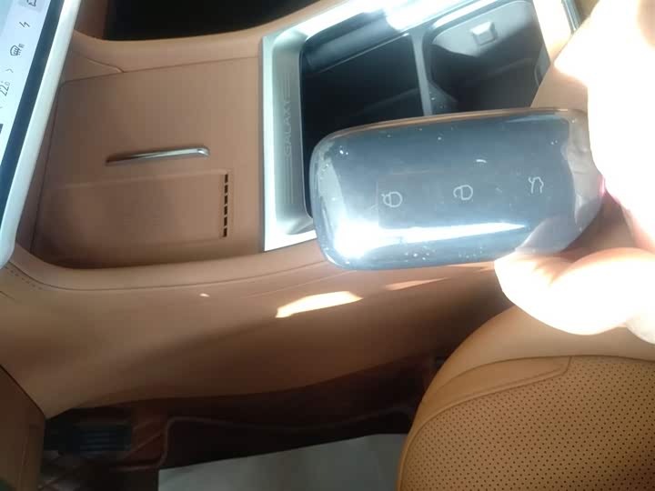 Фото 9 - Geely Galaxy L7