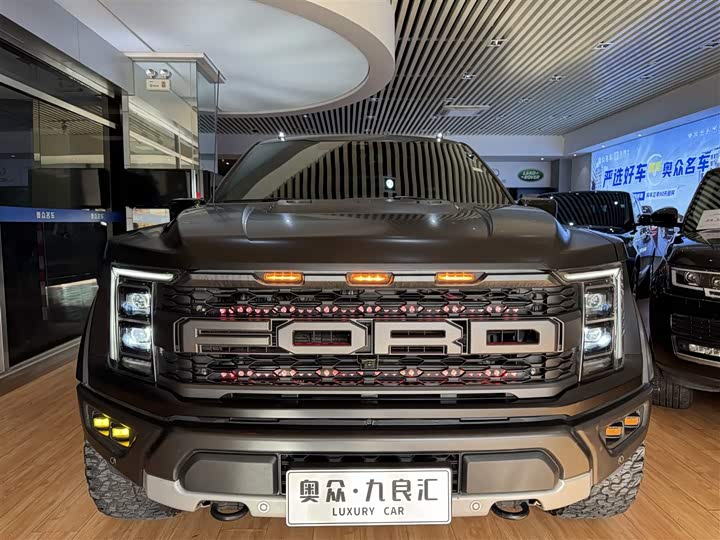 Фото 2 - Ford F-150 Raptor